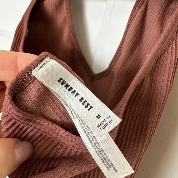 Sunday Best Ribbed Halter Top - Picture 3 of 3